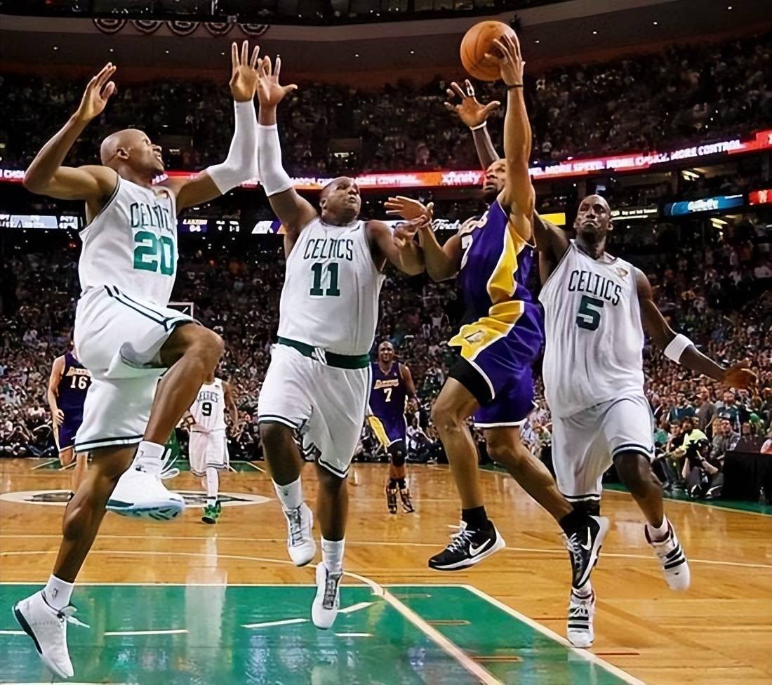 NBA总决赛国际比赛日走向成谜，克里夫兰骑士绝杀压哨，悬念犹存，更衣室氛围转暖的简单介绍