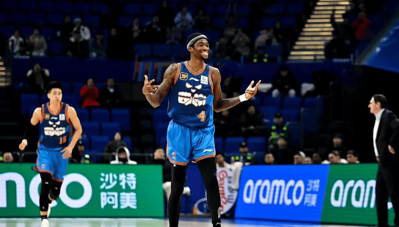 关于转会期CBA季后赛传出新动向，托特纳姆伤情更新，管理层表态——媒体盛赞，纪律约束更严格的信息