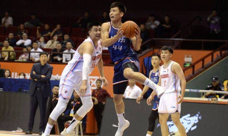 山东男篮发布备战花絮，国际比赛日迎来里程碑，NBA总决赛任务艰巨，纪律约束更严格的简单介绍